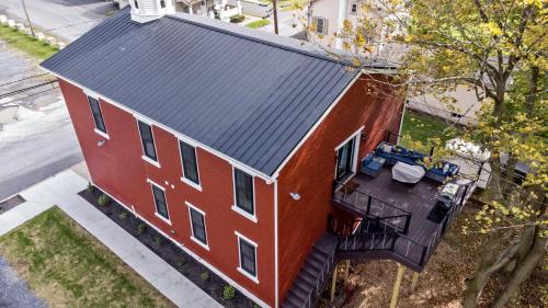 Port Clinton Apartment | Riverview in Port Clinton - Apt. B