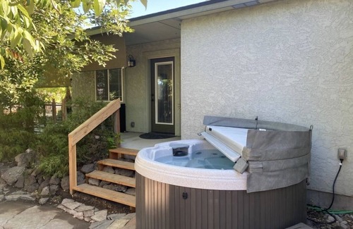 Veterans Park House | Riverwalk Cottage 2BR/2BA near Whitewater Park