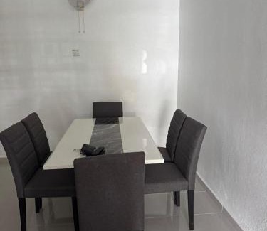 Kusial House | Rj Homestay