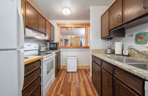 Teton Village Condo | RMR: Tensleep A5 Condo in Teton Village