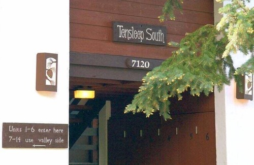 Teton Village Condo | RMR: Tensleep B4 Condo in Teton Village