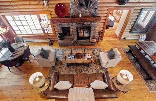 Moose Wilson Road House | RMR: Teton View Cabin Home in WilsonWY
