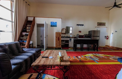 Los Ranchos de Albuquerque Apartment | Roadrunner RV Studio @ SantuaRio Grande - Fun & Spacious Studio+Kitchenette