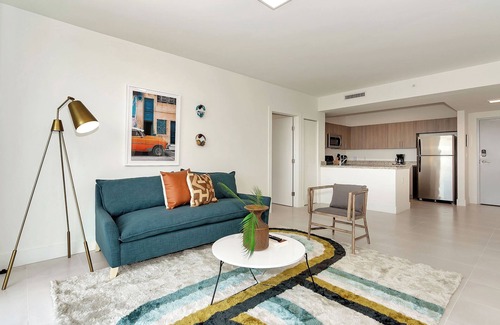 Coral Way Apartment | Roami at Grove 27 | Group Friendly | 3BR CMB #33