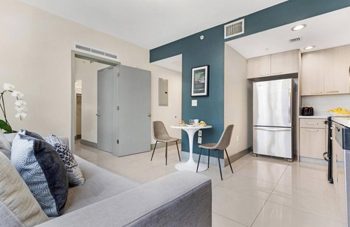 Brickell Apartment | Roami at Habitat Brickell | 3BR Combo #78