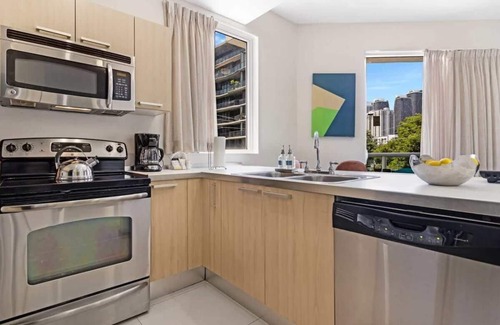 The Roads House | Roami at Habitat Brickell | Pool + Balcony | 1 Bed