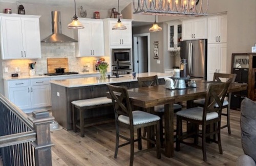 Omro House | Roamy’s Landing