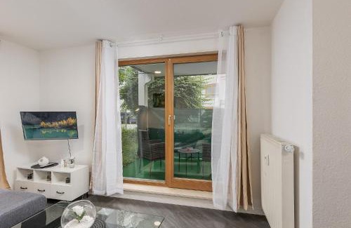 Weil der Stadt Apartment | Rob's Flat - Moderne 3-Zimmer-Ferienwohnung mit Terrasse, 6 Schlafplätzen, 2 Min S-Bahn, Weil der Stadt bei Stuttgart