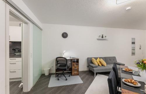 Weil der Stadt Apartment | Rob's Flat - Moderne 3-Zimmer-Ferienwohnung mit Terrasse, 6 Schlafplätzen, 2 Min S-Bahn, Weil der Stadt bei Stuttgart