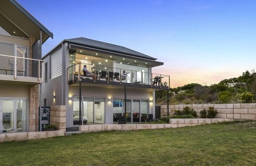 Waterhouse House | Robe Beach House Central