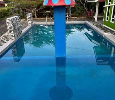Taman Delima Ski Chalet | Robi Homestay