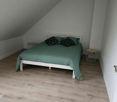 Saint-Aubin-des-Chateaux Bed & Breakfast | Robin