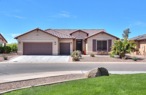 Eleven Mile Corner House | Robson ranch luxury 3 bed 2.5 bath private retreat