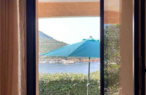 Galeria Apartment | Roc A Mare Galeria sea view apartment, quiet, air conditioning, wifi, beach 200m away