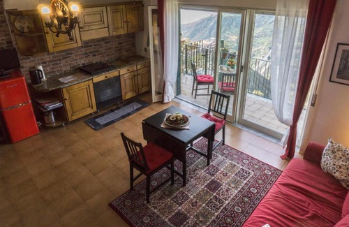 Taormina Apartment | Rocca del Saraceno Apartment - Etna View