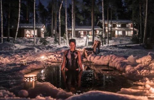 Kangasniemi Villa | Rock and Lake