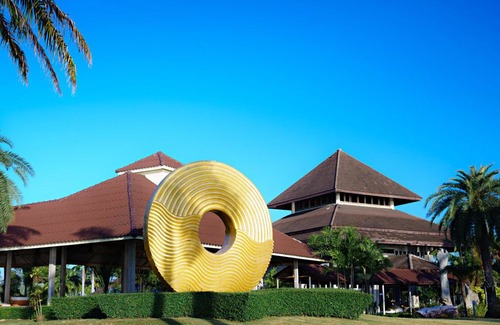 Kram Hotel | Rock Garden Beach Resort
