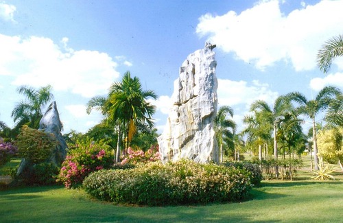 Kram Hotel | Rock Garden Beach Resort