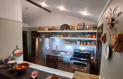 Cherokee Village House | Rock Inn Retreat: E Faye Jones style home. Rock walls in all bathrooms!