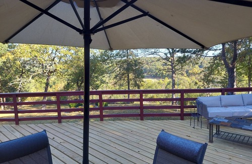 Cherokee Village House | Rock Inn Retreat: E Faye Jones style home. Rock walls in all bathrooms!
