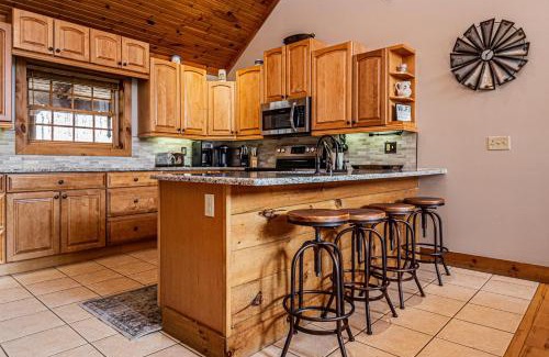 McHenry House | Rock Lodge Cabin