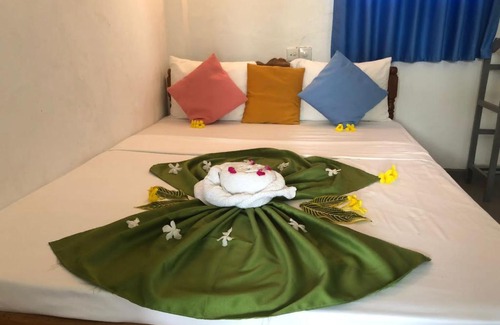 Tangalle House | Rock Paradise Beach Hotel & Restaurent