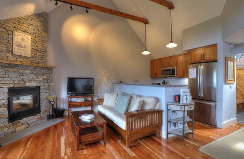 Rangeley Condo | Rock Pond Condo 45 - Beautiful Ski in/Ski out condo unit on Saddleback!