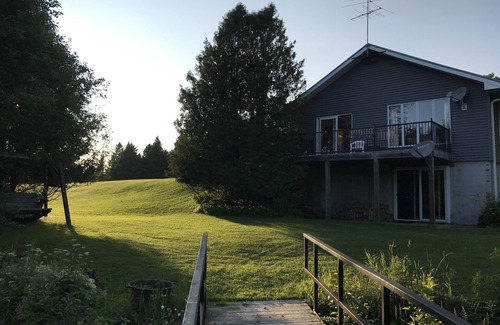Rumely House | Rock River Retreat Located Between Munising & Mqt, 20 Miles To Picture Rocks!