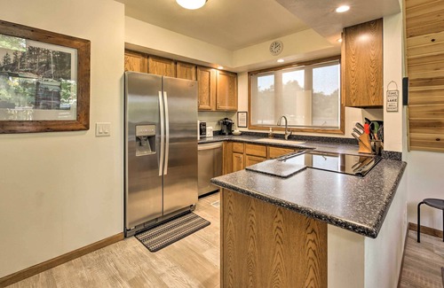 Newville Cabin | Rock River Waterfront Cabin: Dock & Game Room!