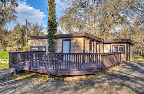 Oakhurst Cabin | Rock View Cabin Property