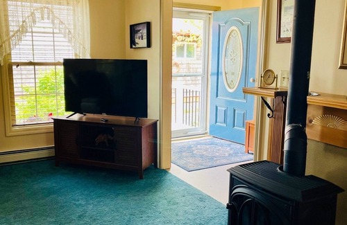 Bar Harbor House | Rocko's Cottage Nestled in the Heart of Downtown Bar Harbor
