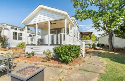 Sperry Cottage | Rockport at CrossTimbers Marina