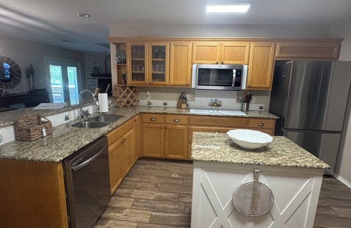 Durant House | Rodeo Ranch 55 acres, 3 BDR, Pool, Parking, located close to Casino
