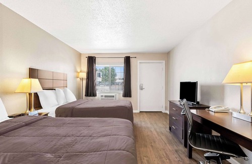 Hermiston Hotel | Rodeway Inn Hermiston - Umatilla