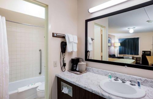 Sergeant Bluff Hotel | Rodeway Inn Sergeant Bluff - Sioux City
