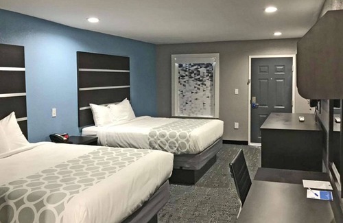 Calhoun Hotel | Rodeway Inn South