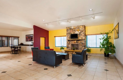 Blanding Hotel | Rodeway Inn & Suites Blanding