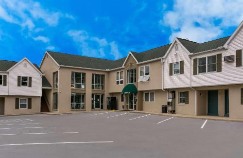 Hershey Hotel | Rodeway Inn & Suites Hershey Chocolate Avenue