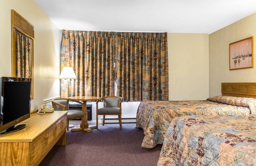 Waterford Hotel | Rodeway Inn Waterford - New London