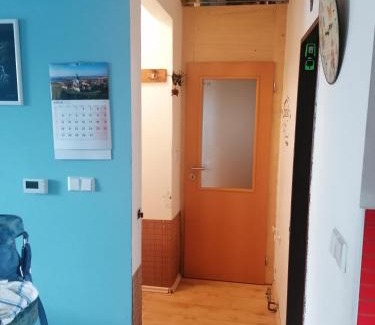 Zruc nad Sazavou House | Rodinný půldomek s vybavením a bazenem