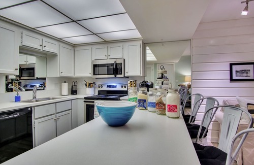 Gold Beach Condo | Rogue River Condo - Alluring Views, Fisherman's Paradise