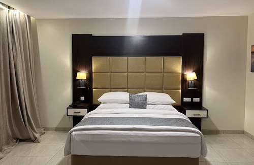 Oshodi-Isolo Hotel | Rollace Hotel Lagos INTL