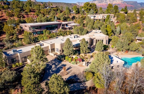 Sedona House | Rolling Sedona Paradise 4 Bdrm, 4.5 BA, Pool
