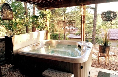 Northeast Colorado Springs House | Romance at Pine Mountain Haven