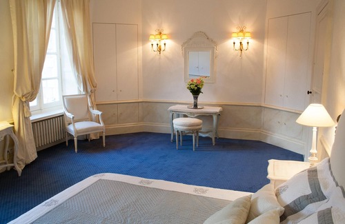 La Haie-Fouassiere Other | Romance & Elegance - in the Loire Valley - tennis court - jaccuzzi - and wine