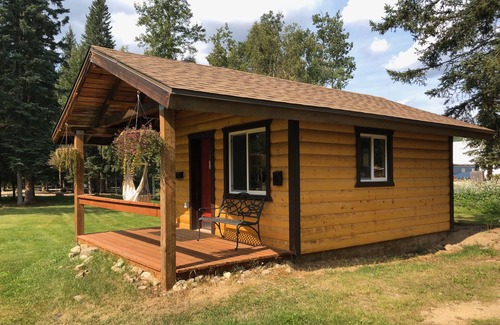Fairbanks Cabin | Romantic Alaskan Getaway ! Cozy Aurora Log Cabin at Hot Springs near Fairbanks