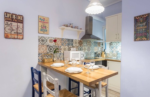 Kinosargous Apartment | Romantic and spacious apartment near Acropolis