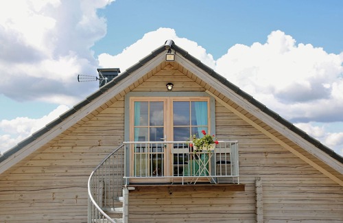 Gratiskes Apartment | Romantic apartment near lavender field and lake. 25 min from Vilnius.