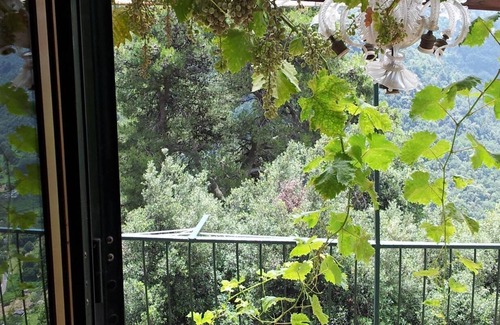 Nemi Apartment | Romantic apartment with spectacular views over the lake and sea