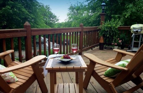 Berlin Apartment | Romantic Bridal Suite Rentals - Bridal Suite 2